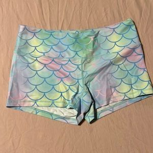 Feed Me Fight Me med mermaid short